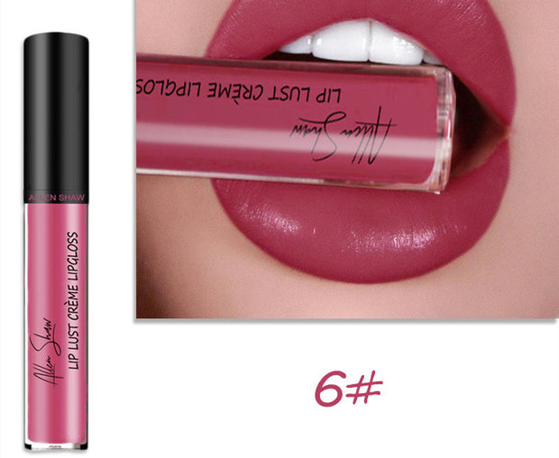 Glossy finish with hydrating comfort