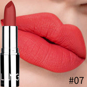 Smudge-proof metallic silver lipstick