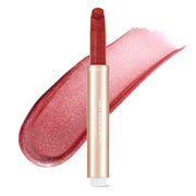 Plump and glossy lips in one swipe