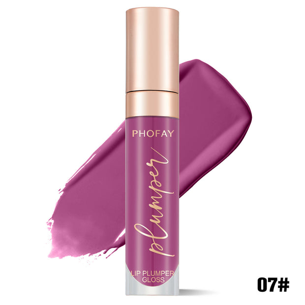 Lightweight Lip Gloss with Radiant Shine