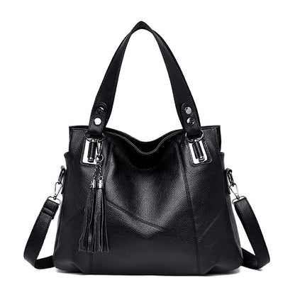 Fringed shoulder bag