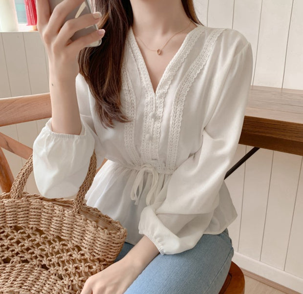 Casual comfort meets sophistication—your new wardrobe essential.