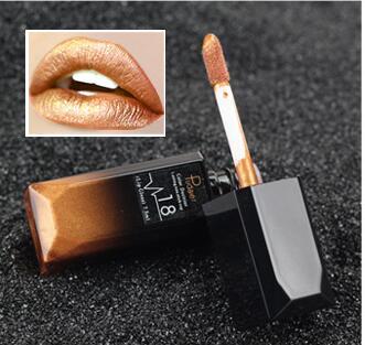 Moisturize and protect your lips naturally