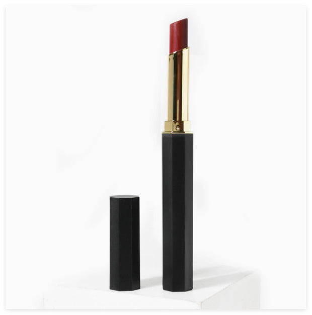 Long-wear lipstick for all-day confidence