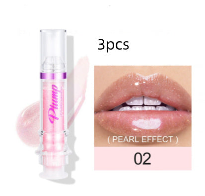 Moisturizing lips with a hint of spice