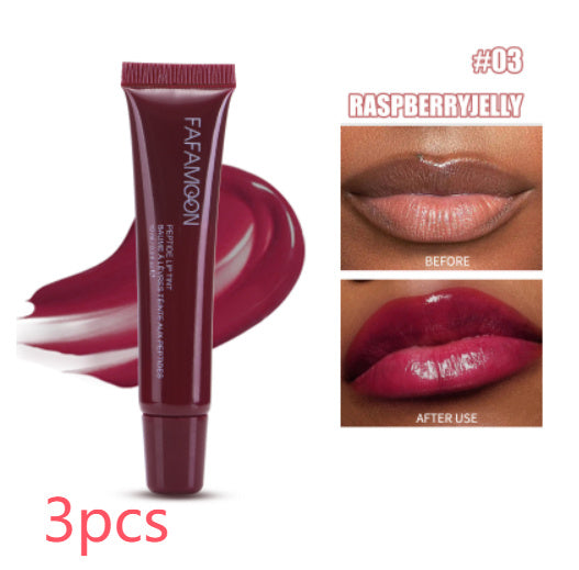 Waterproof lip gloss for all-day glam