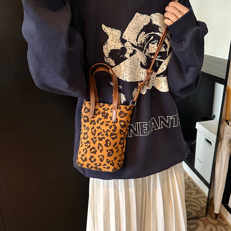 Retro Leopard Print Crossbody Phone Bag