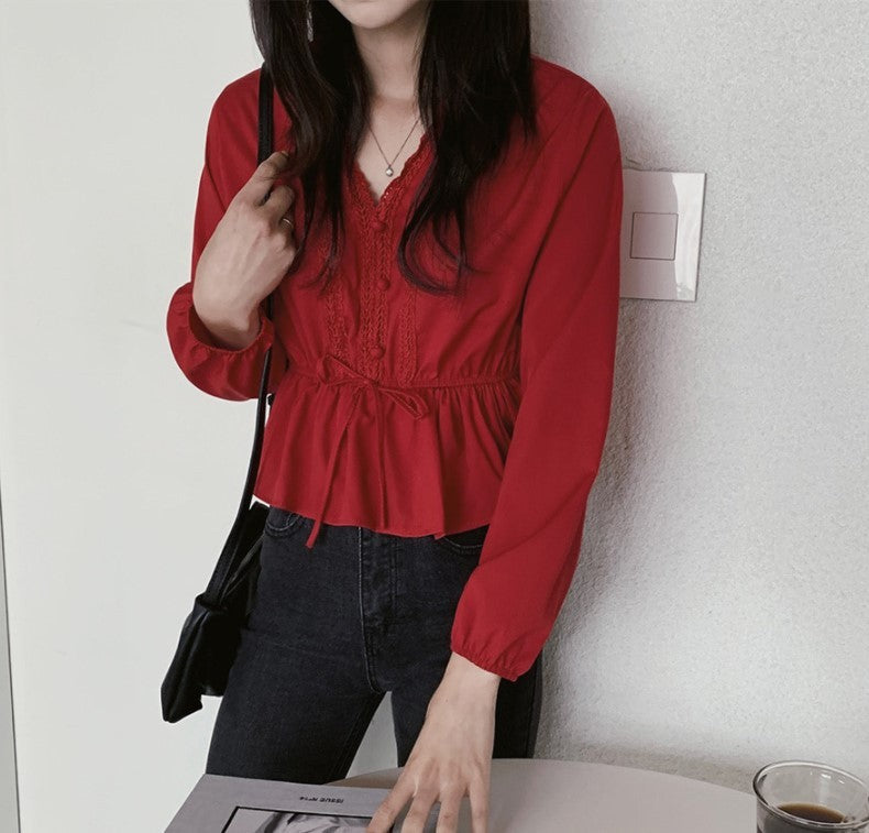 From office days to evening outings, this blouse does it all.